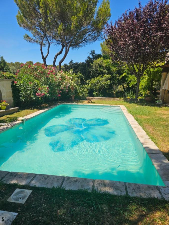 Villa De 240 M2 Au Calme Avec Piscine Salon-de-Provence Exterior photo